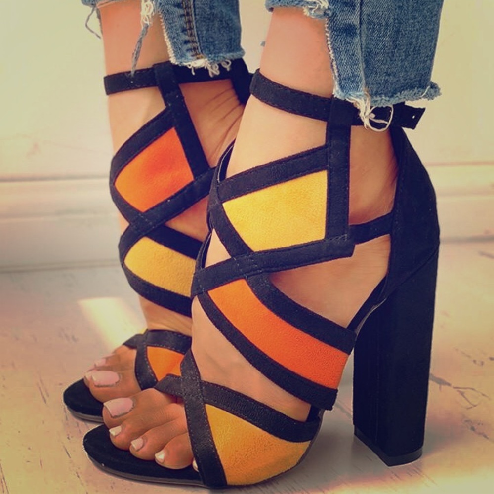 Contrast Color Caged Bandage Heeled Sandals